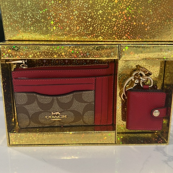 ❤️Cute. COACH Keychain Card Holder. - Picture 12 of 16